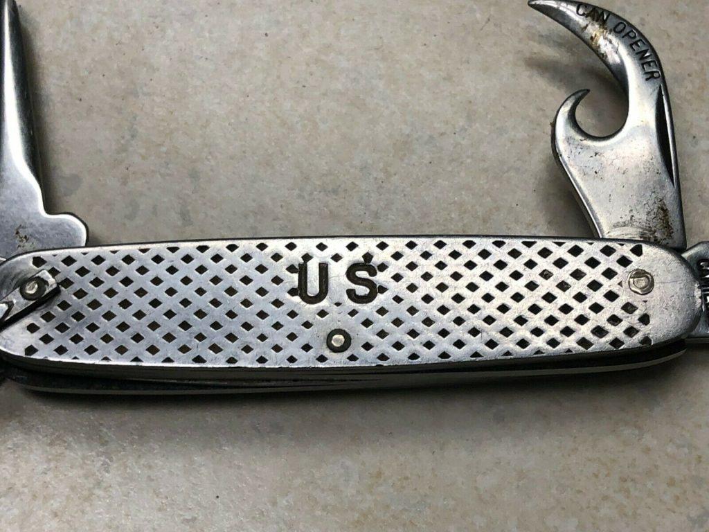 Vintage Camillus US Pocket Knife Military 1965 Vietnam era