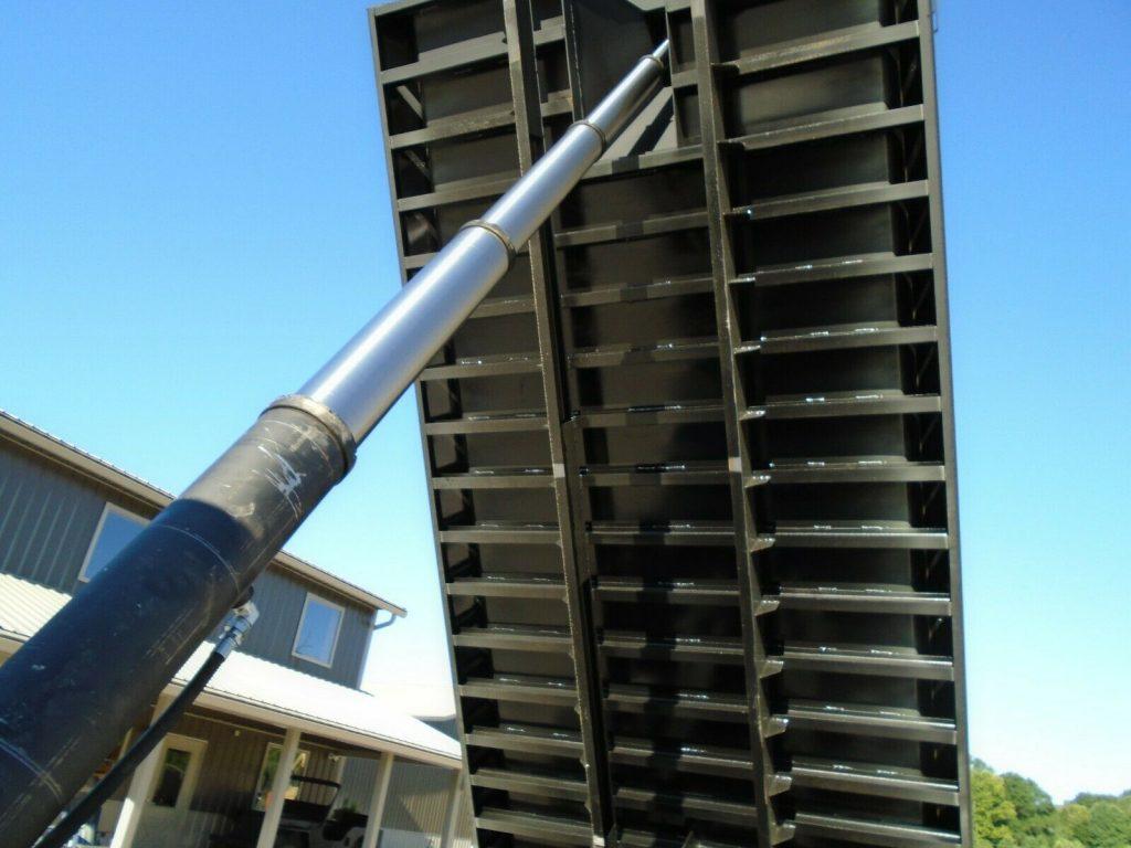 Am General Military dump Truck