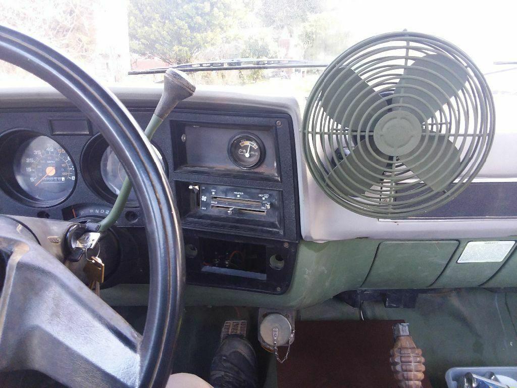 Chevrolet Military M1008 army Truck