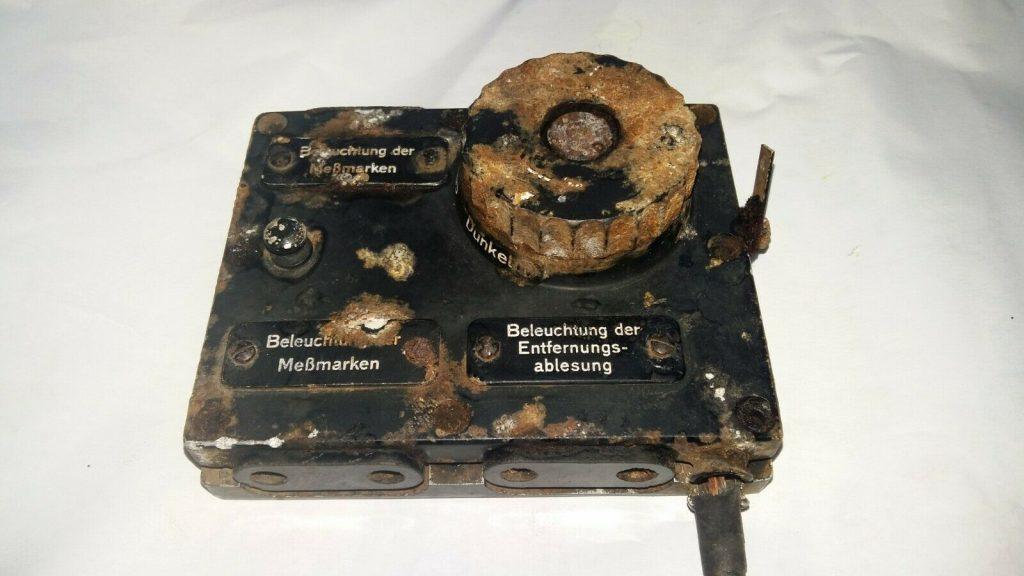 WW2 German Stereoscopic 1M Light regulator.