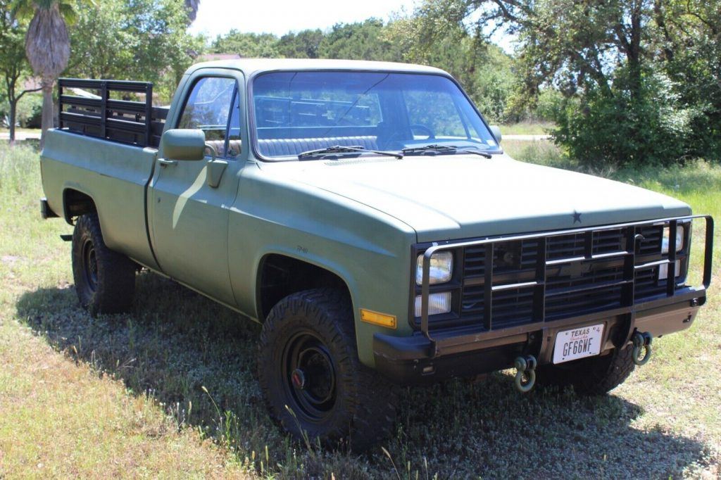 1986 Chevrolet CUCV M1008 military pickup. 6.2L
