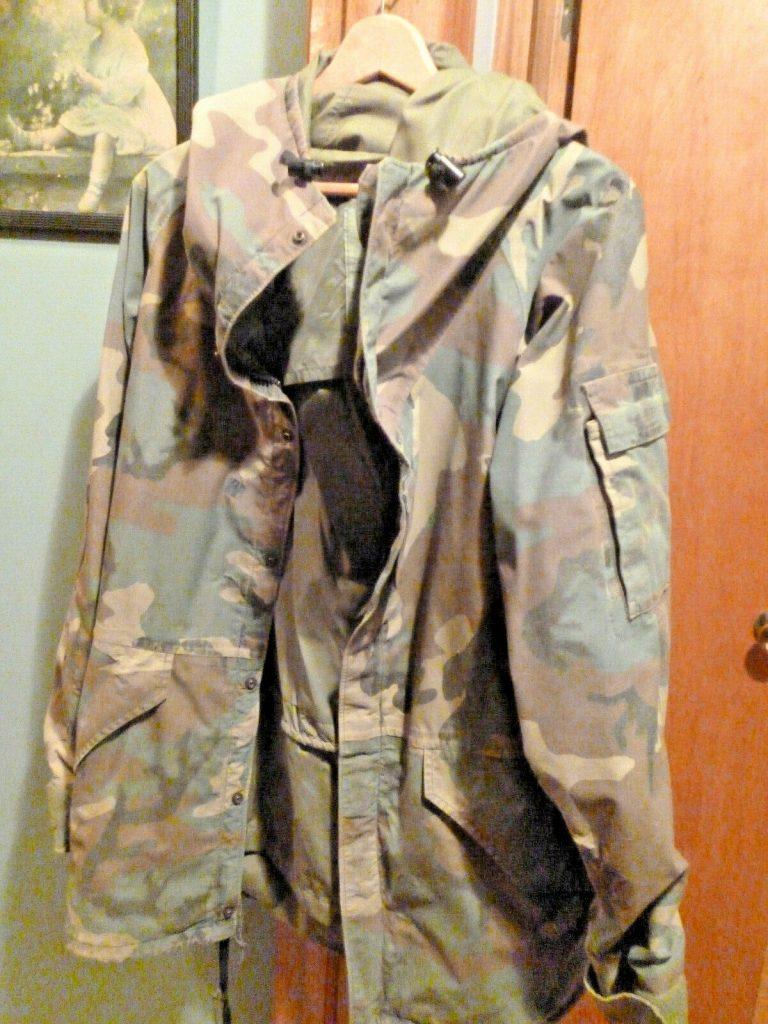 Military Waterproof Hooded Nylon Parka  Medium Long