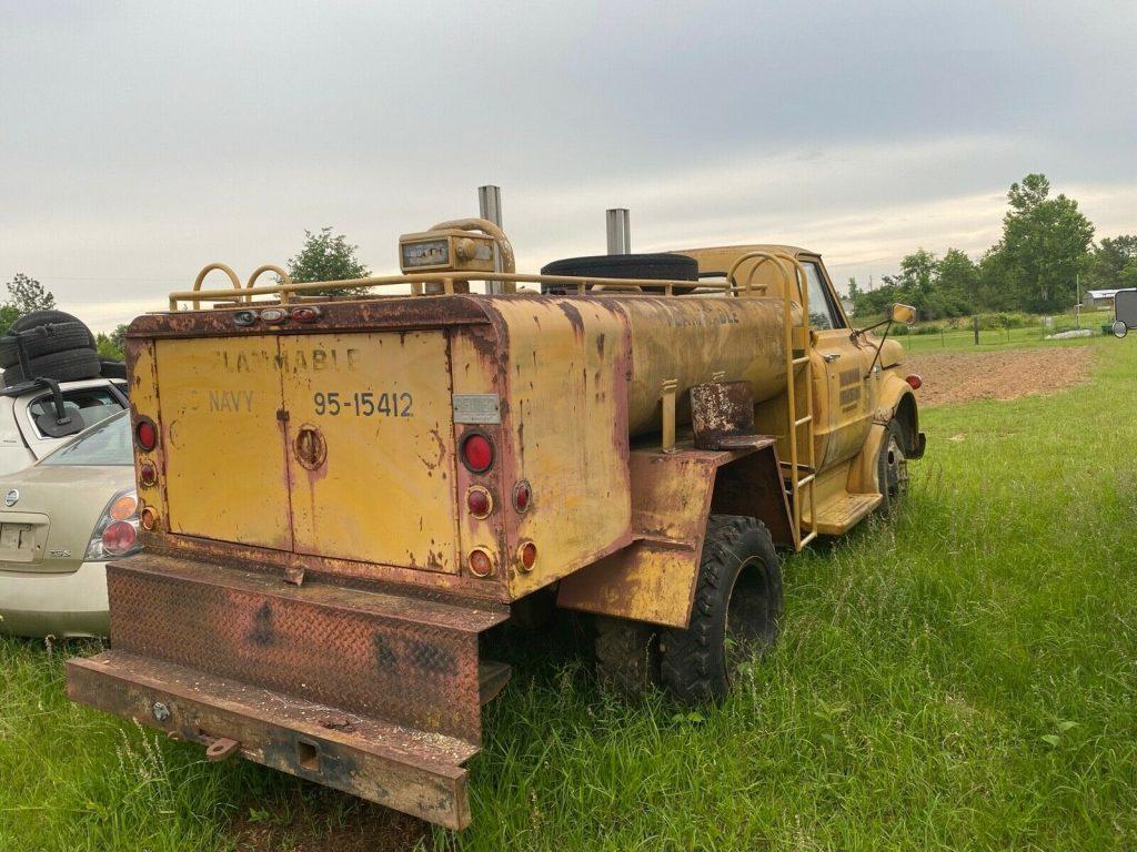 Chevrolet military fuel truck