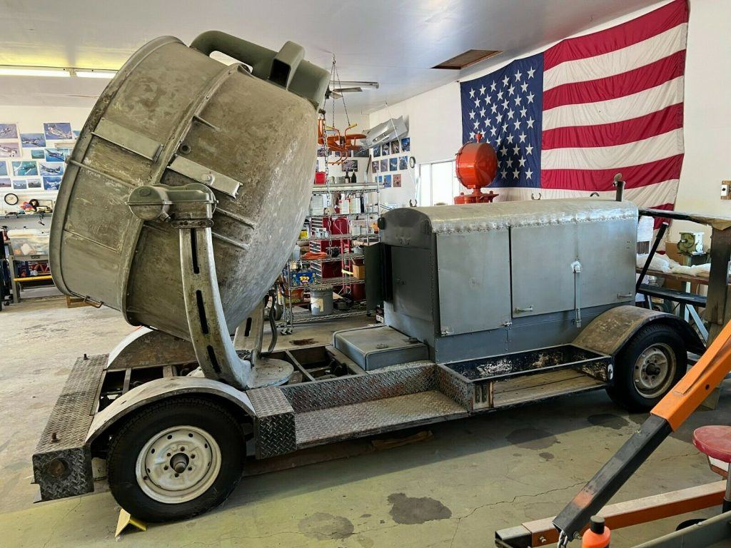 1941 Sperry 60-Inch Antiaircraft Searchlight