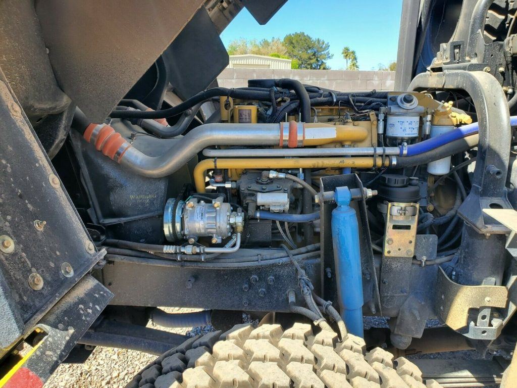 Like new 2000 Stewart and Stevenson M1083 Truck