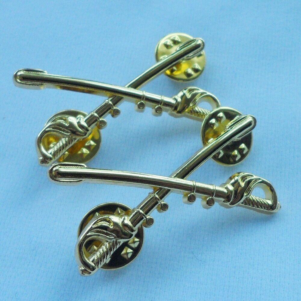 Pair US Army Cavalry Hat Lapel Insignia Badges Pin Two Crossed Sabers Insignia