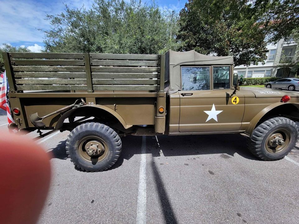 1968 Kaiser Jeep M715