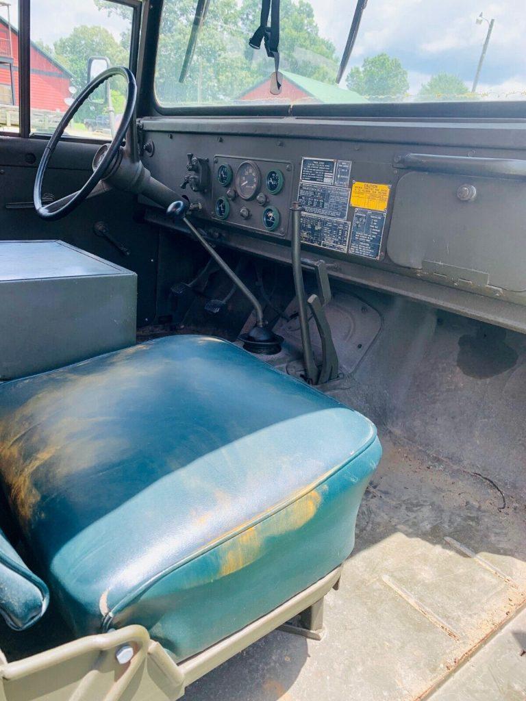 1969 M715 Kaiser Jeep