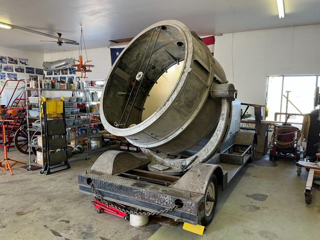 1941 Sperry 60″ Antiaircraft Searchlight / Spotlight