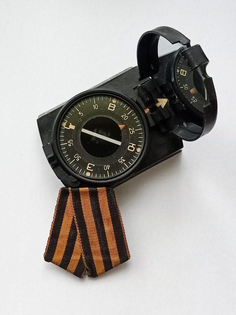 Military Trophy Compass Block from the Medal Russian Soldier War Ukraine 2022