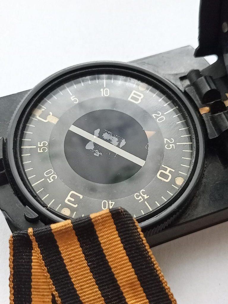 Military Trophy Compass Block from the Medal Russian Soldier War Ukraine 2022