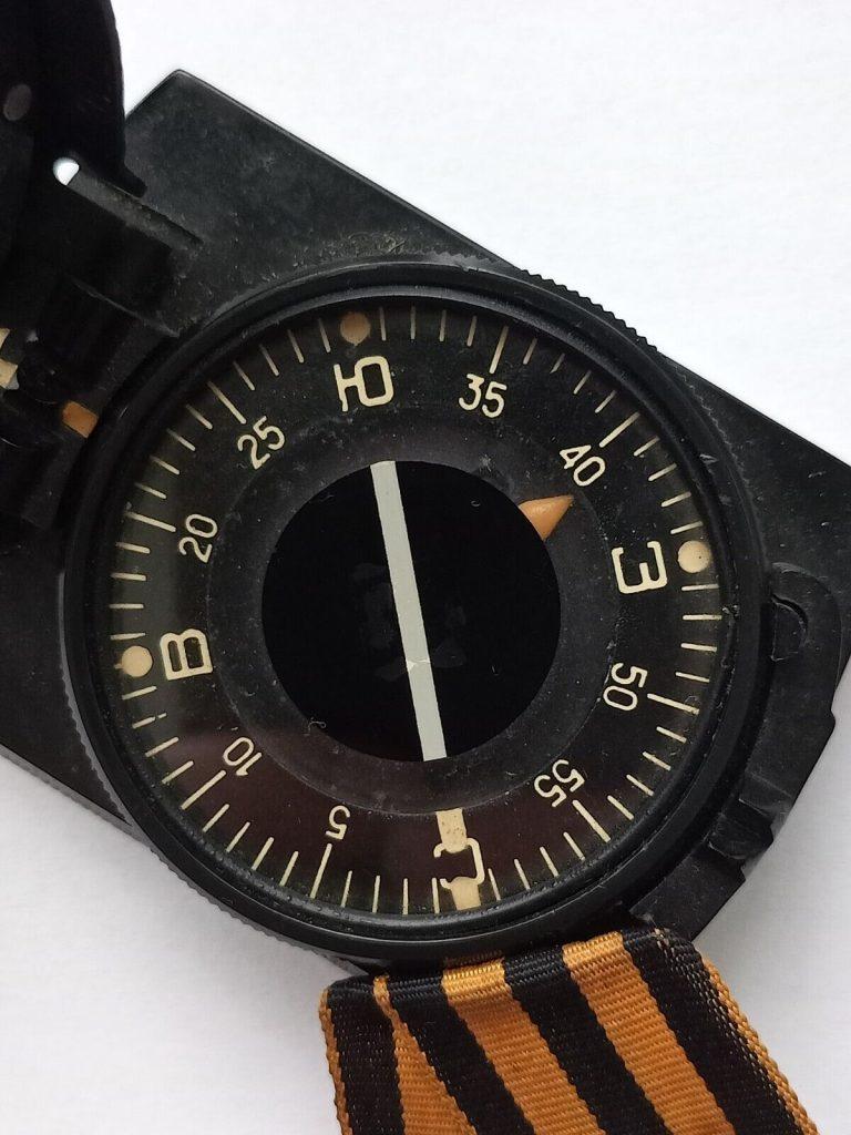 Military Trophy Compass Block from the Medal Russian Soldier War Ukraine 2022