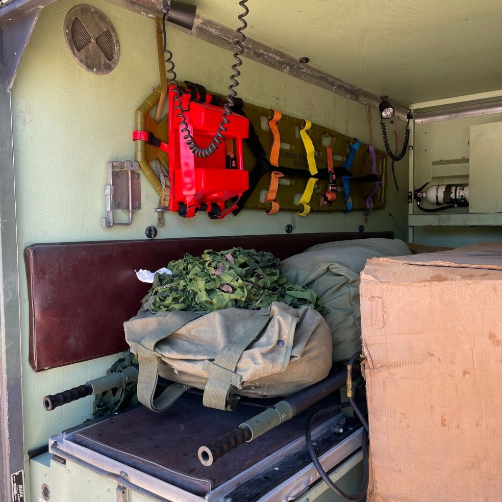 CUCV M1010 Army Ambulance