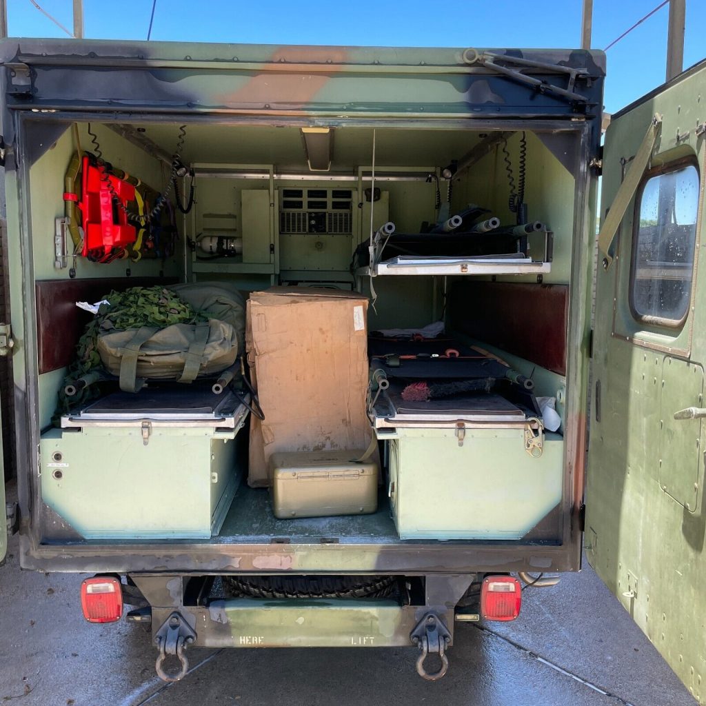 CUCV M1010 Army Ambulance
