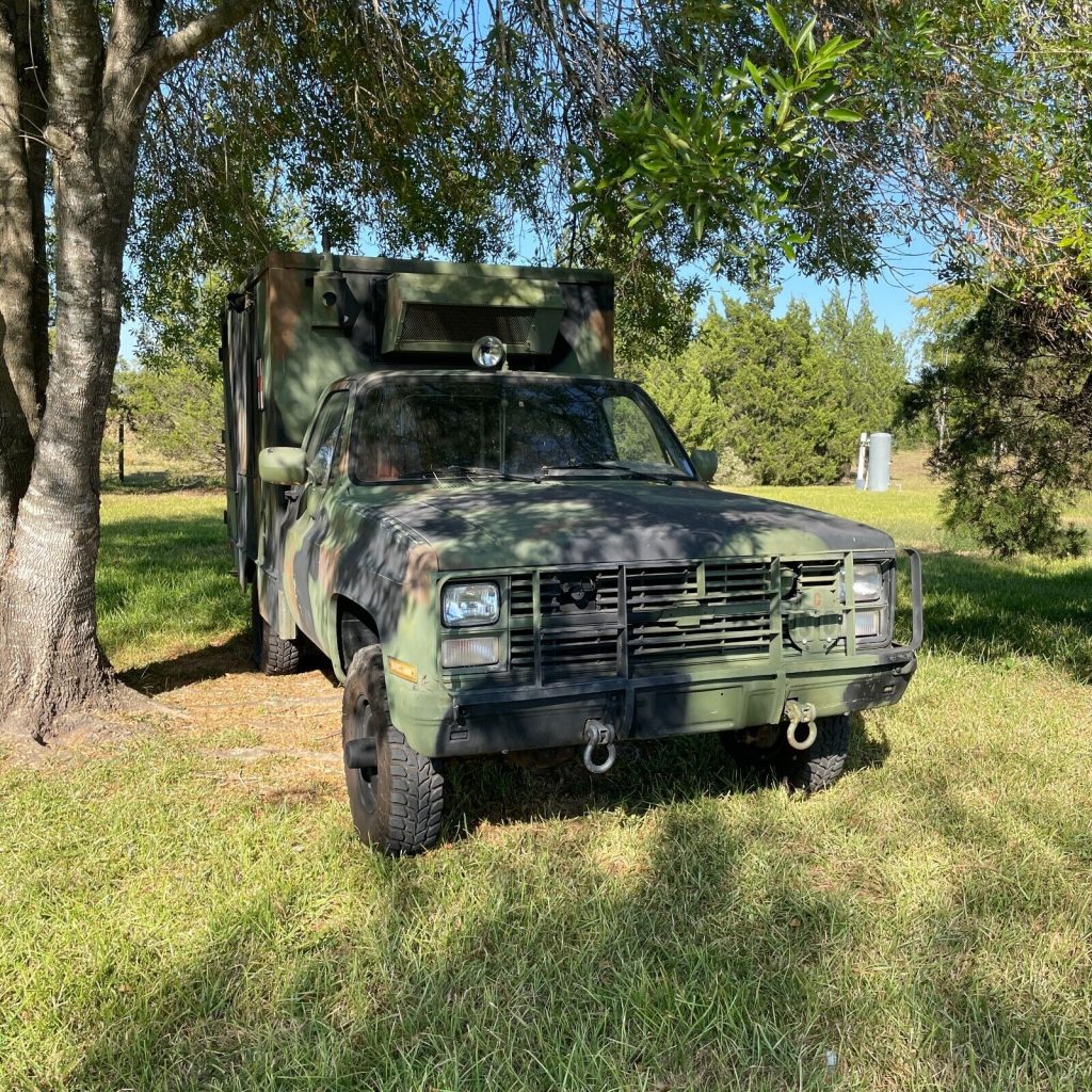 CUCV M1010 Army Ambulance