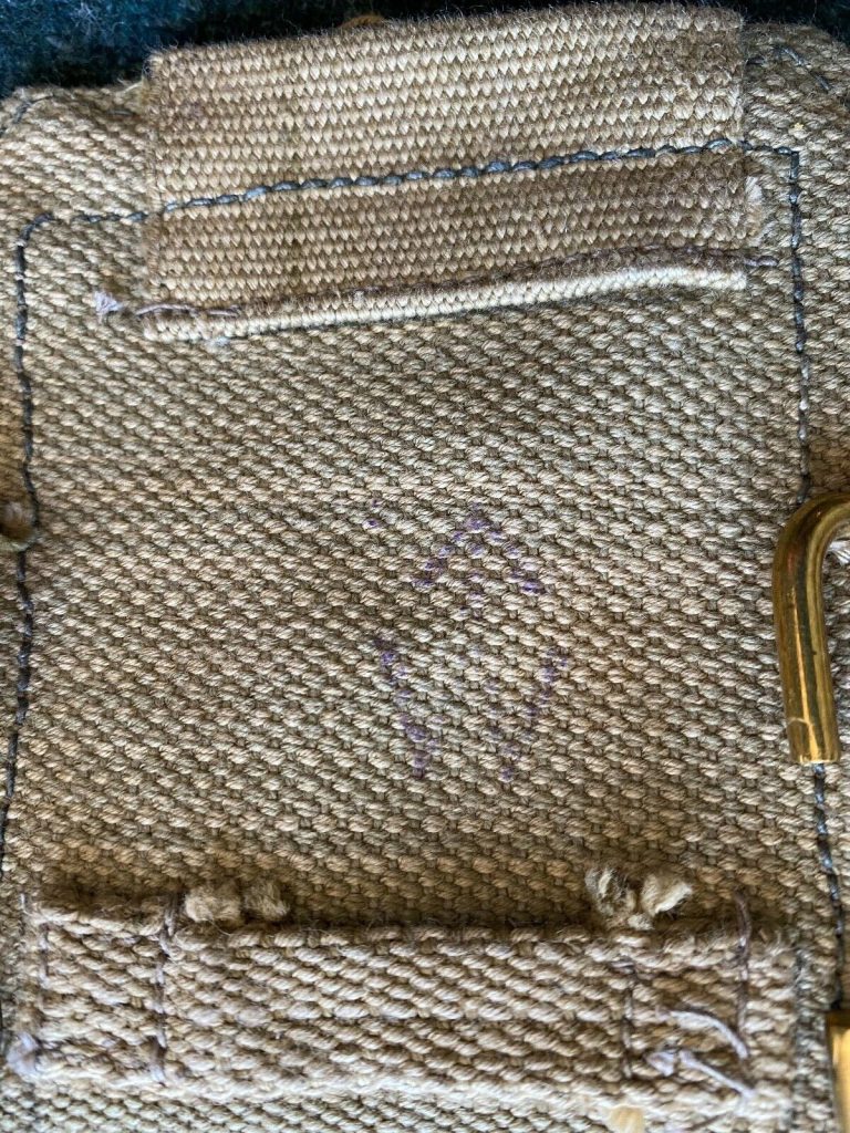 Original WW2 Australian Army 1937 Pattern P37 Pistol Ammo Pouch – 1944 Mint