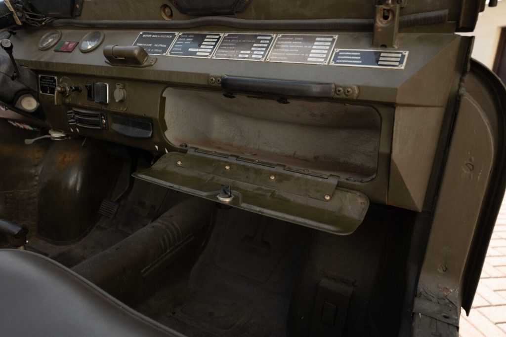 Daf 66 YA Cabriolet Military Vehicle