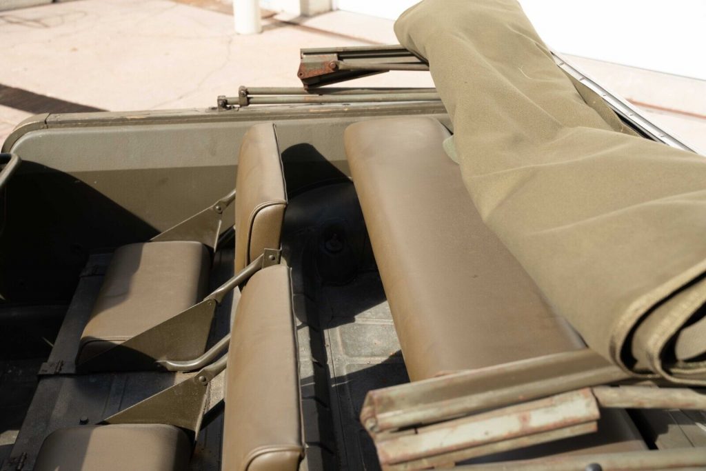 Daf 66 YA Cabriolet Military Vehicle