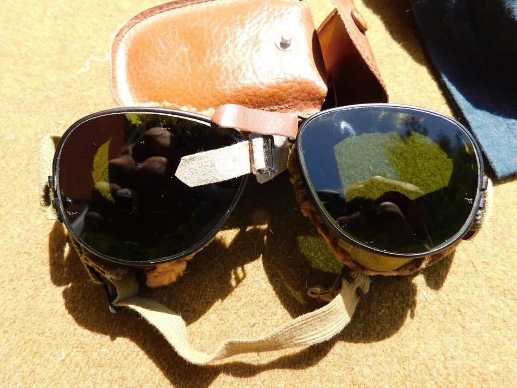 Vintage Ww2,us Army Goggles, Fur Lined Green Lens,nos+case,foster Grant