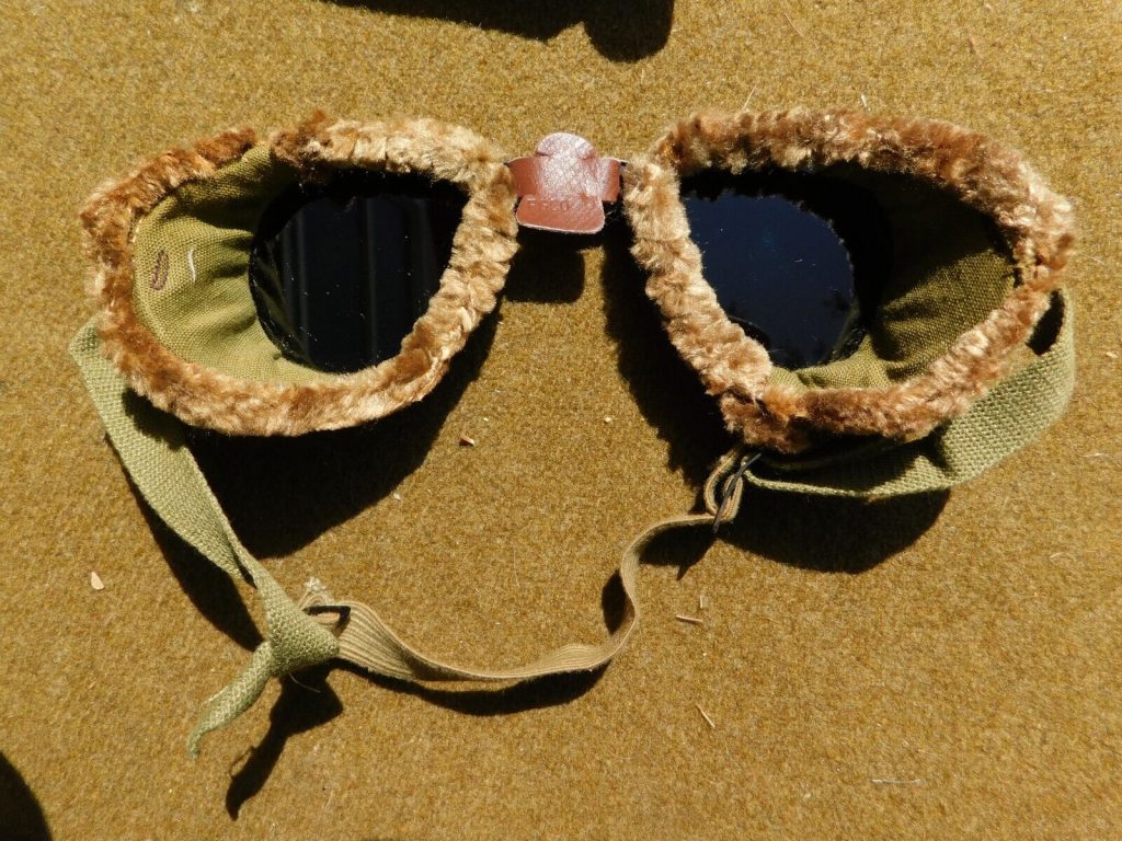 Vintage Ww2,us Army Goggles, Fur Lined Green Lens,nos+case,foster Grant