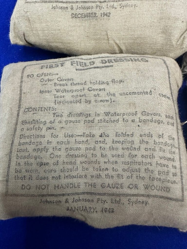 WWII WW2 First Aid Field Dressing 1942-1943 (johnson & Johnson) (unopened)