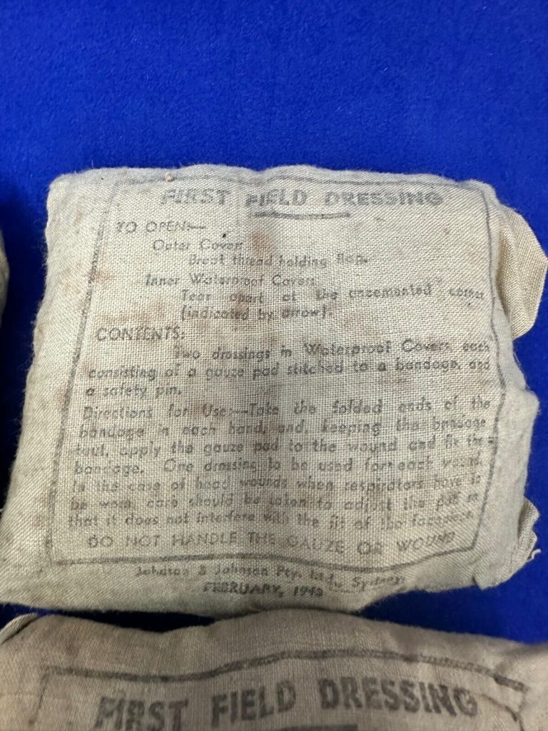 WWII WW2 First Aid Field Dressing 1942-1943 (johnson & Johnson) (unopened)