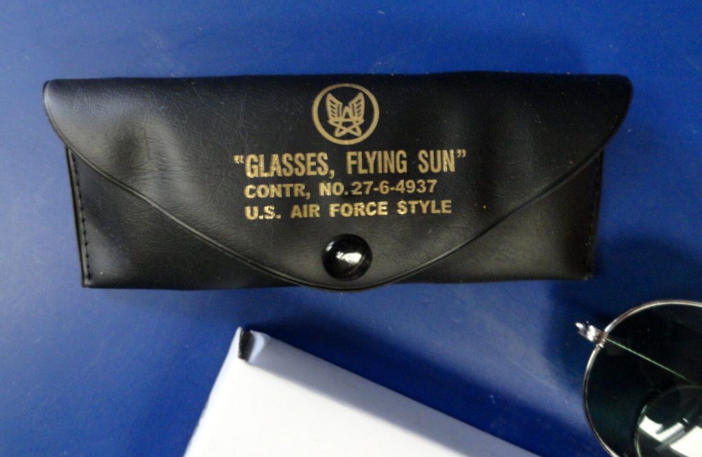 Pilot’s Flying Sunglasses W/carrying CASE