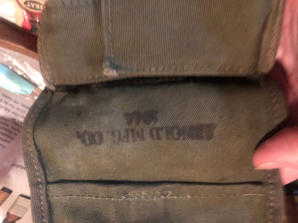 US Army USMC Jungle First Aid Kit Pouch Contents WW II KW Medic Corpsman 1st