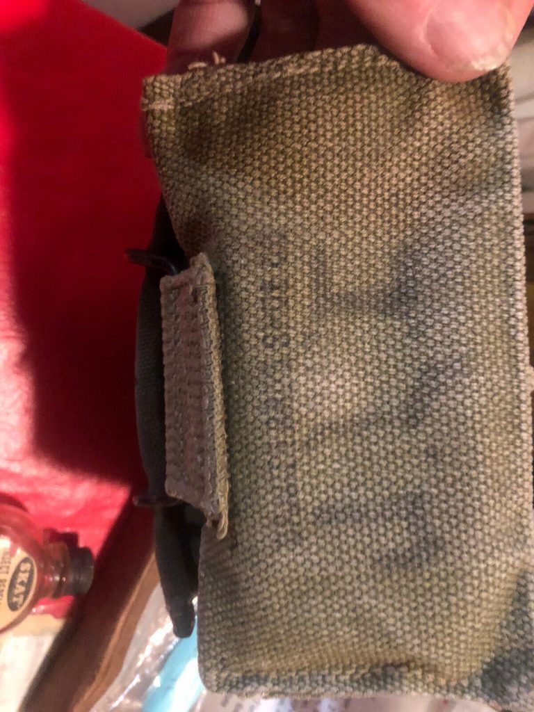 US Army USMC Jungle First Aid Kit Pouch Contents WW II KW Medic Corpsman 1st