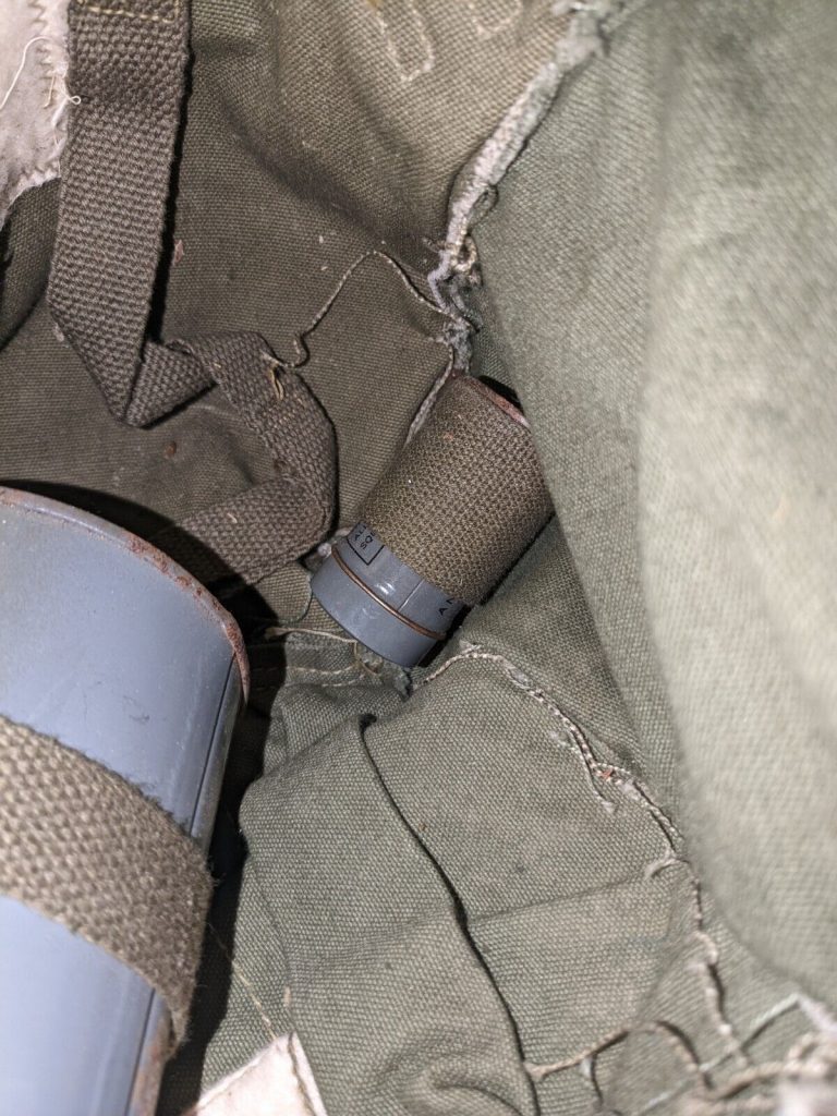 WWII Lightweight Service Mask Gasmask With Bag