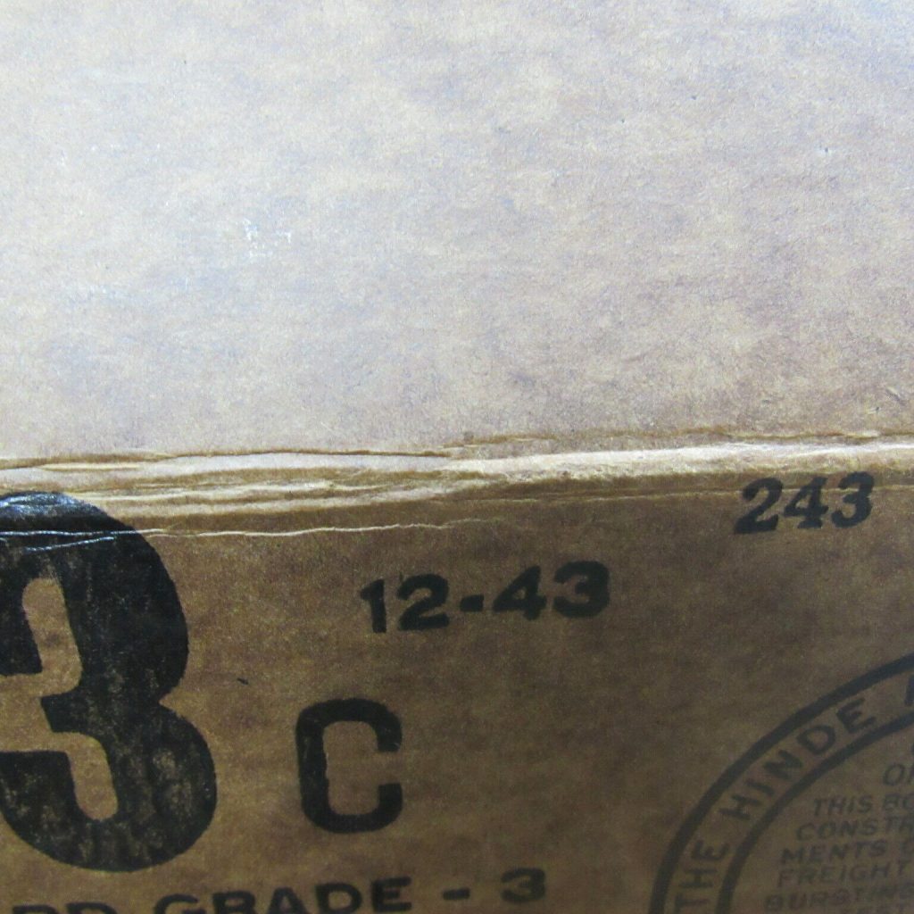 US GI NOS 1943 WWII Dated Rifle Bore Cleaner in 2 oz cans