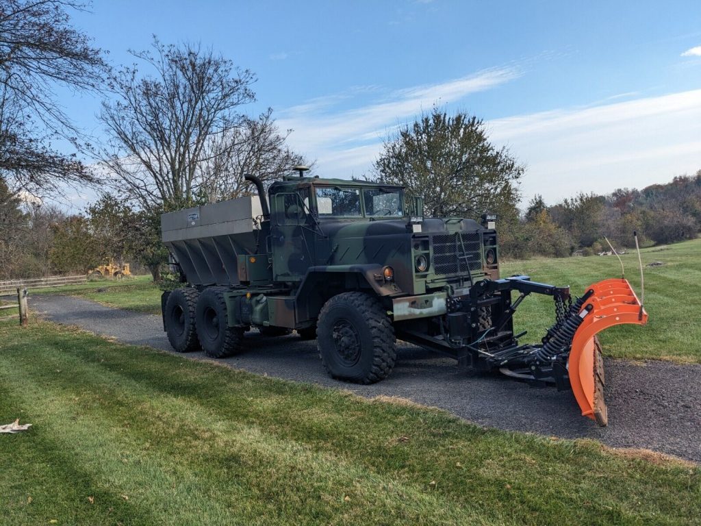 Military Trucks for Sale, Snow Plow Truck, M931a2 5 Ton with Spreader and