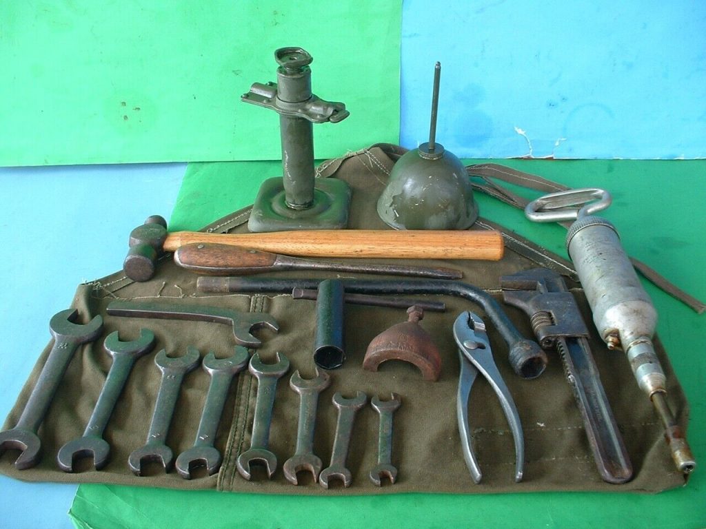 WW2 Willys MB or Ford GPW JEEP JACK with Tool Kit 1942,43,1944, Army, Wwii