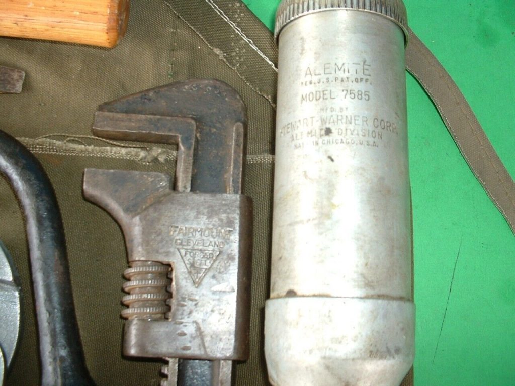 WW2 Willys MB or Ford GPW JEEP JACK with Tool Kit 1942,43,1944, Army, Wwii