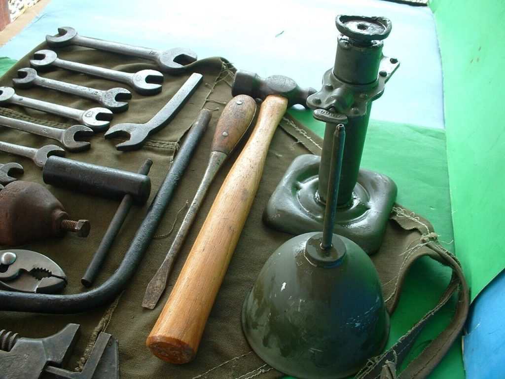 WW2 Willys MB or Ford GPW JEEP JACK with Tool Kit 1942,43,1944, Army, Wwii