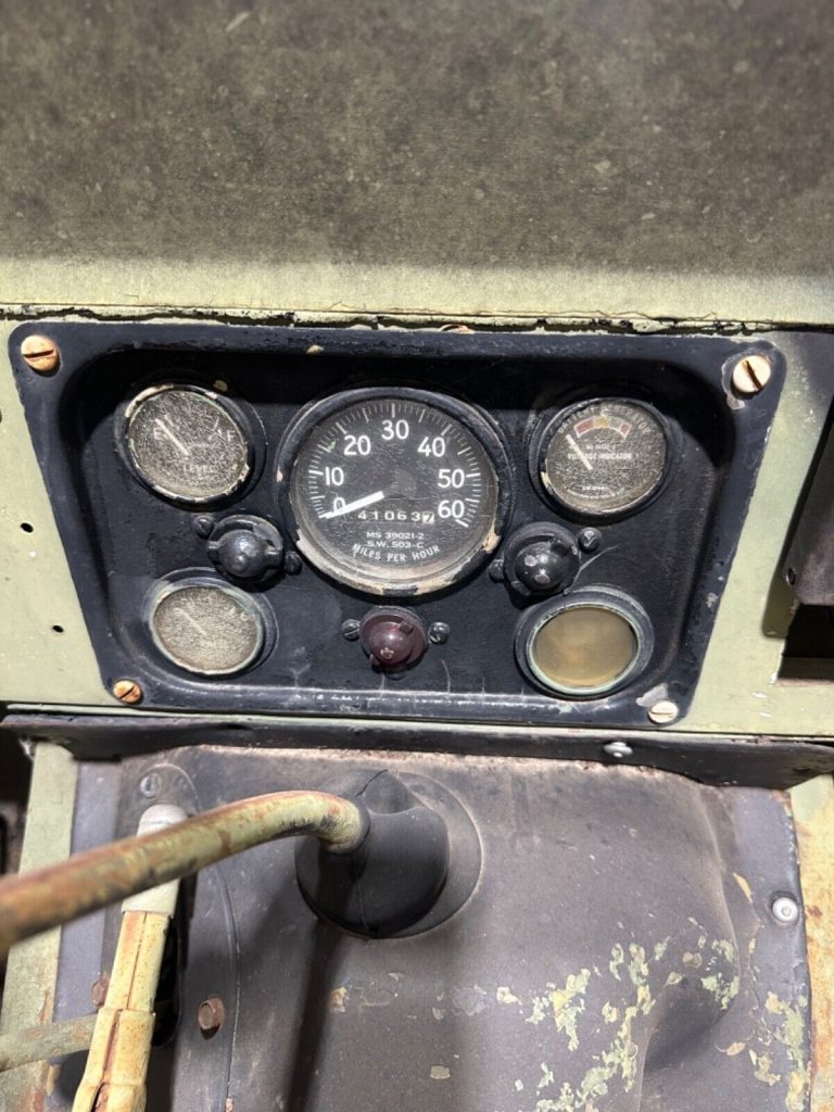 Uncut Am General 1971 M151a2 MUTT US Army Tech Manual Included