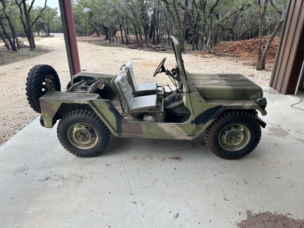 Uncut Am General 1971 M151a2 MUTT US Army Tech Manual Included