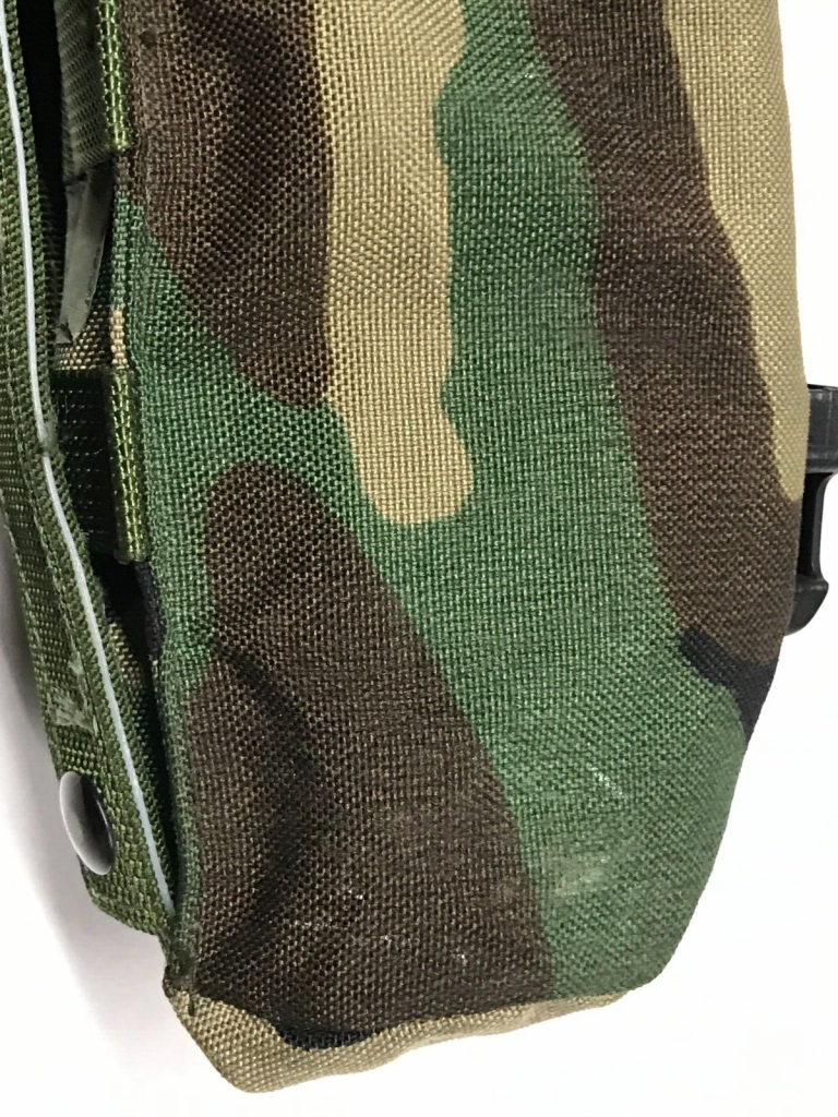 M81 Woodland Molle Canister Pocket USMC