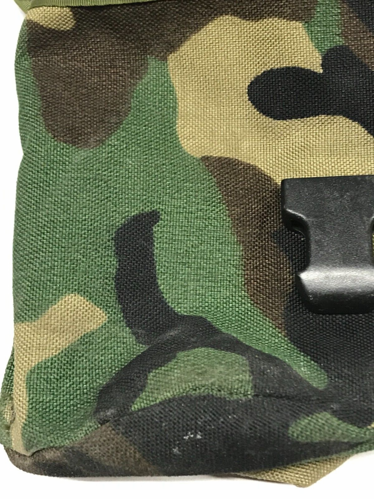 M81 Woodland Molle Canister Pocket USMC
