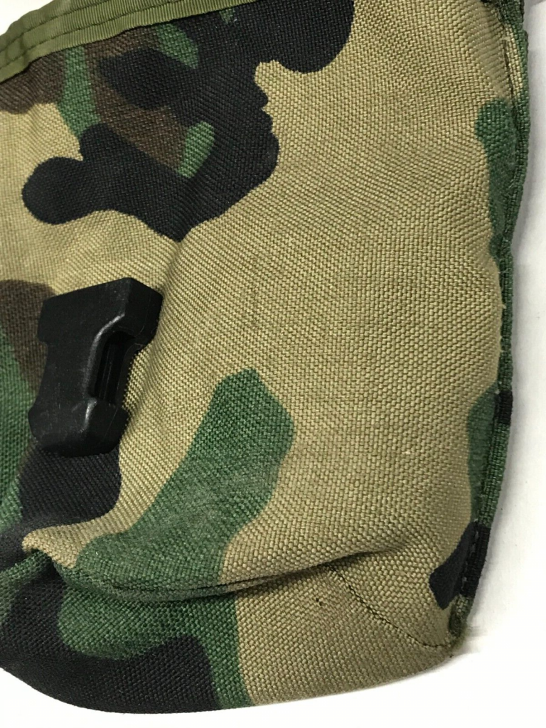 M81 Woodland Molle Canister Pocket USMC
