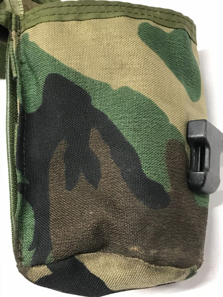 M81 Woodland Molle Canister Pocket USMC