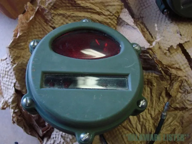 US Military Army Truck/humvee/jeep Metal Taillight Tail/brake Light Cats Eye NOS