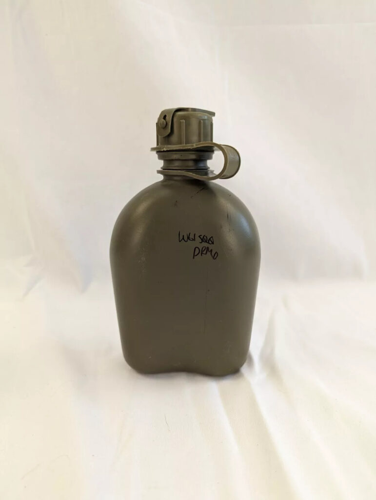 1QT Canteen with ACU Pouch – Genuine USGI Military 1 Quart UCP Cover