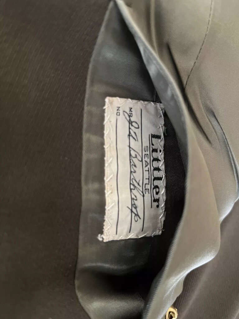 Original US Army WWII 85th Infantry Division Officer Uniform Jacket and Belt