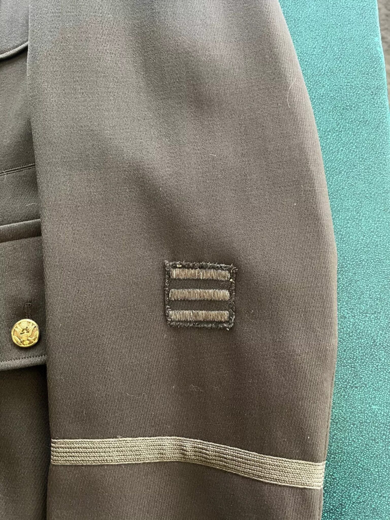 Original US Army WWII 85th Infantry Division Officer Uniform Jacket and Belt