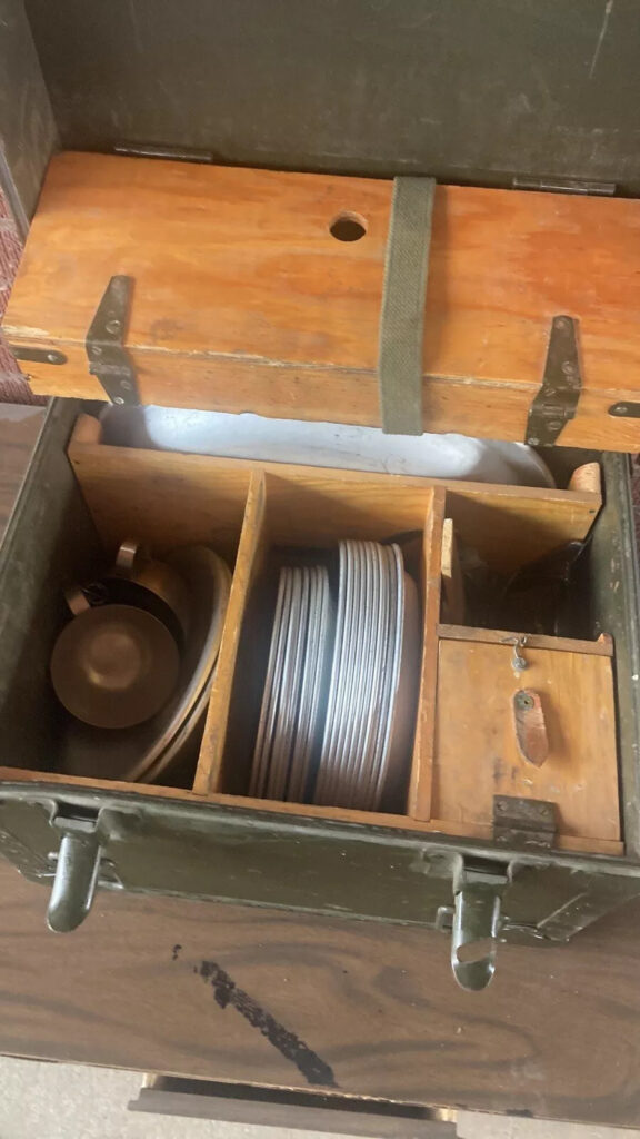 WW Officers Mess Kit