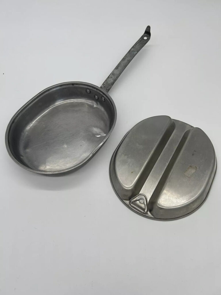 WW2 US Army Mess Kits