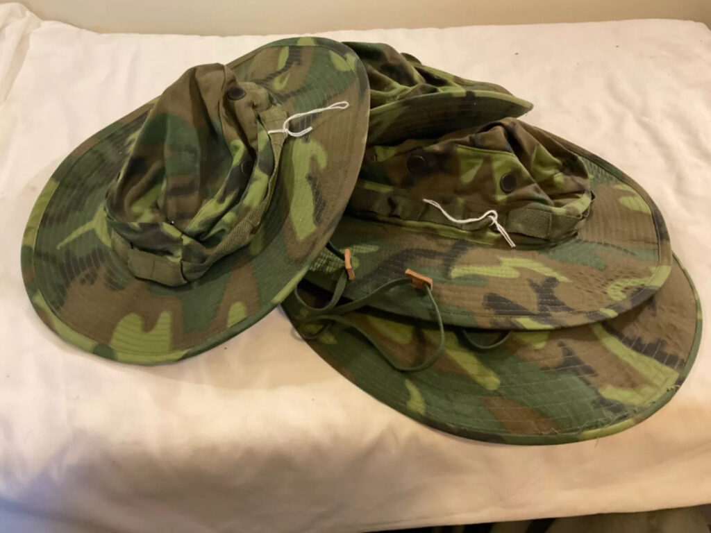 US ARMY Vietnam LOT Of 4 ERDL Boonie HATS ALL 6 7/8 DSA 100-68 Unissued Conditio