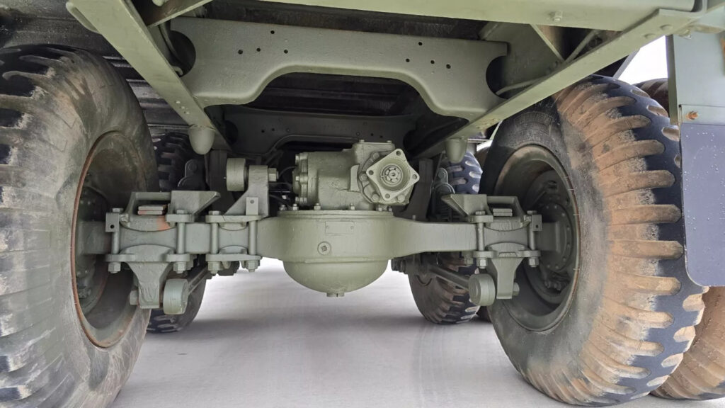 1971 Am General M109a3 “deuce and a Half” Van Camper 6×6 Multifuel Army Military