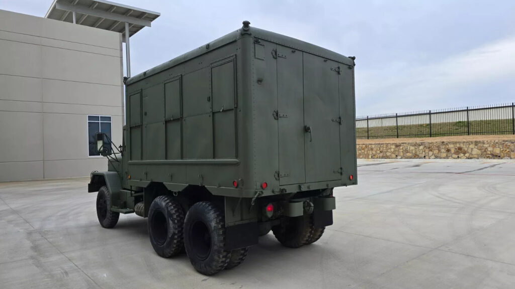 1971 Am General M109a3 “deuce and a Half” Van Camper 6×6 Multifuel Army Military